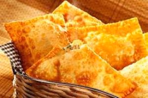 PASTEIS MISTO CARNE/ QUEIJO